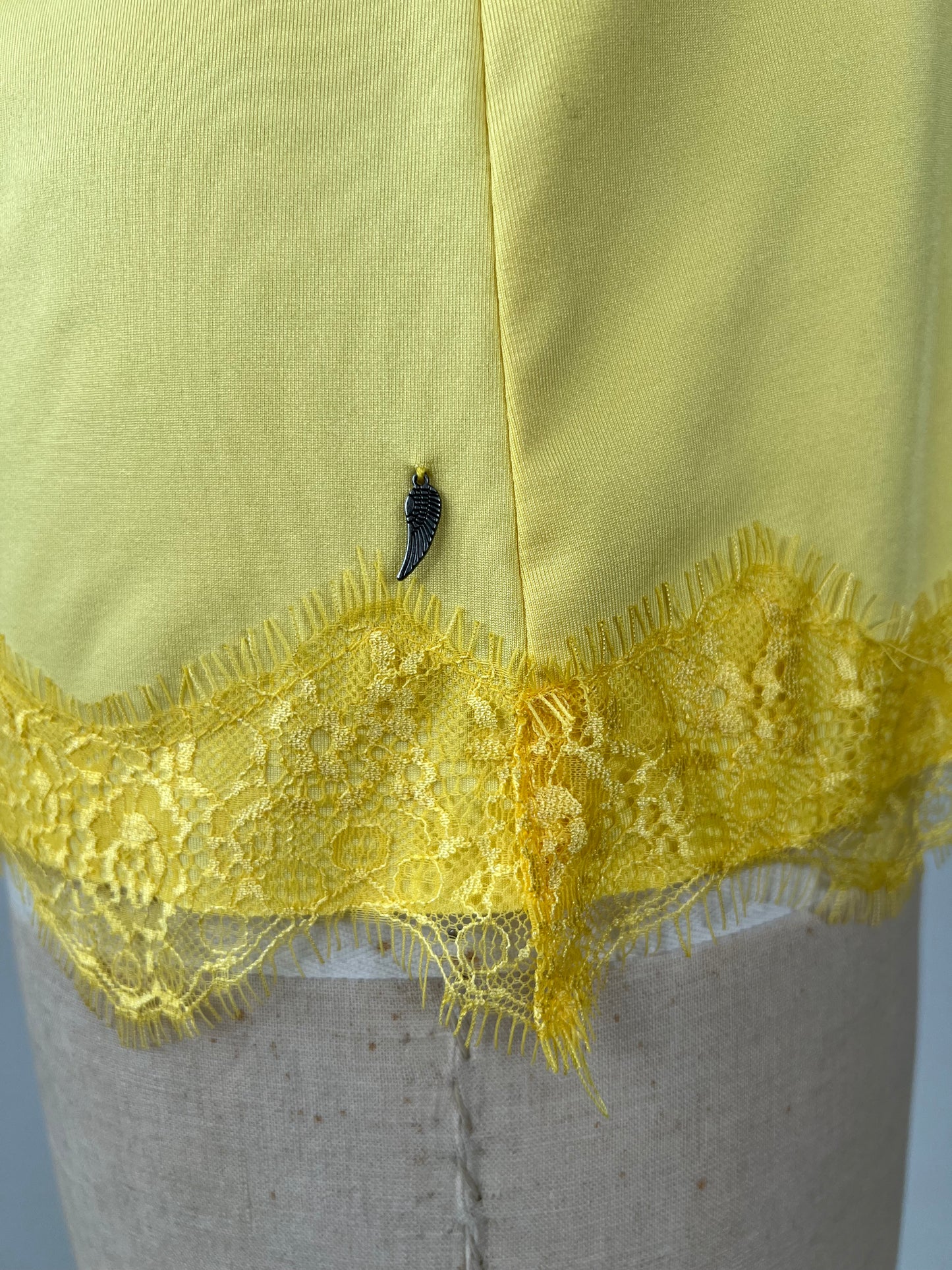 Camisole jaune soleil à finitions dentelles assorties (S)