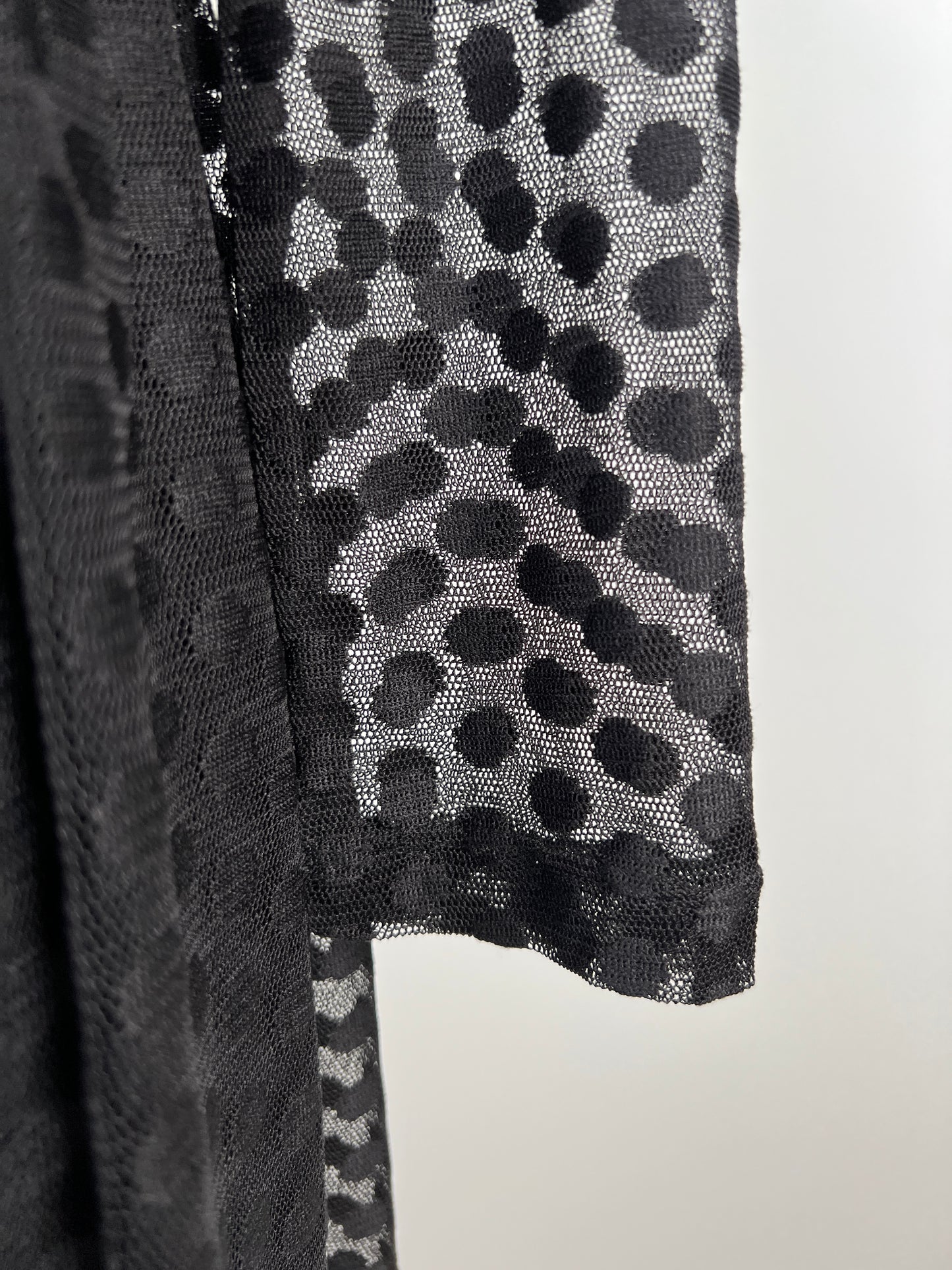 Robe bi-matière noire à détail diaphane à pois (S)
