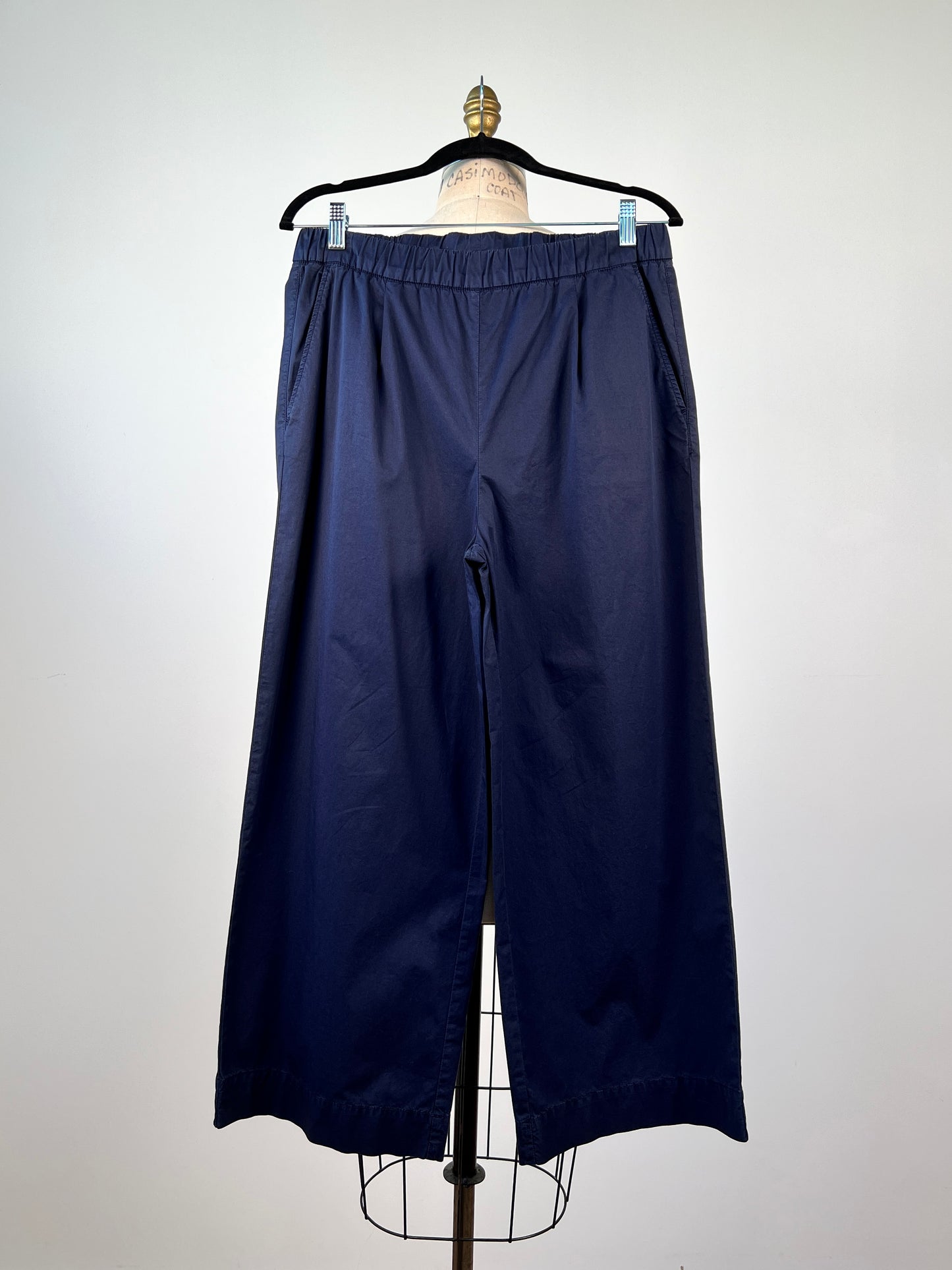 Pantalon marine ample à coupe droite et taille élastique (S)