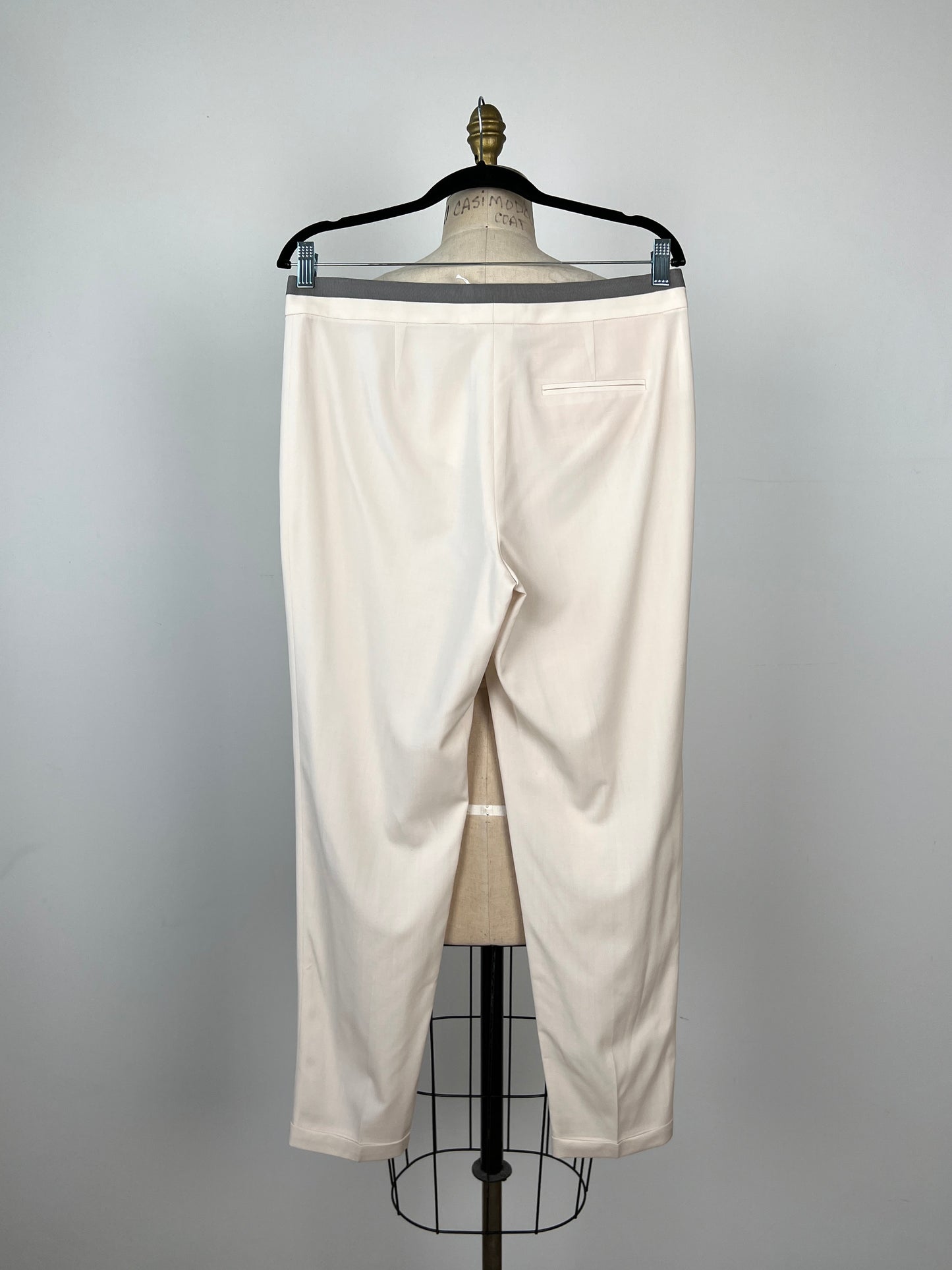 Pantalon crème en fin tissage luxueux (S+M)