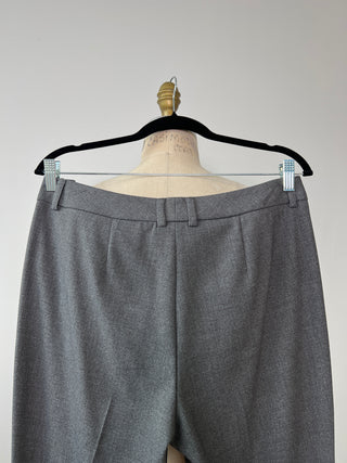 Pantalon tailleur gris à galons blancs lavable (6)