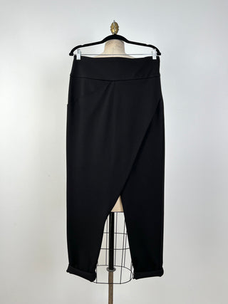 Black wrap-effect harem pants (M and XL)