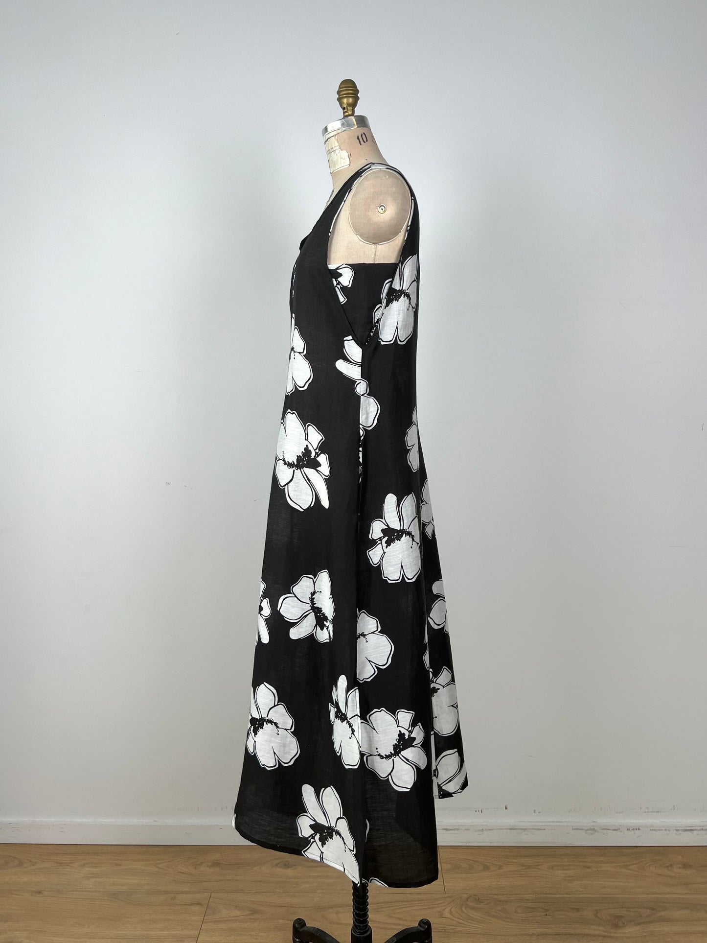 Robe florale noir et blanc (S)