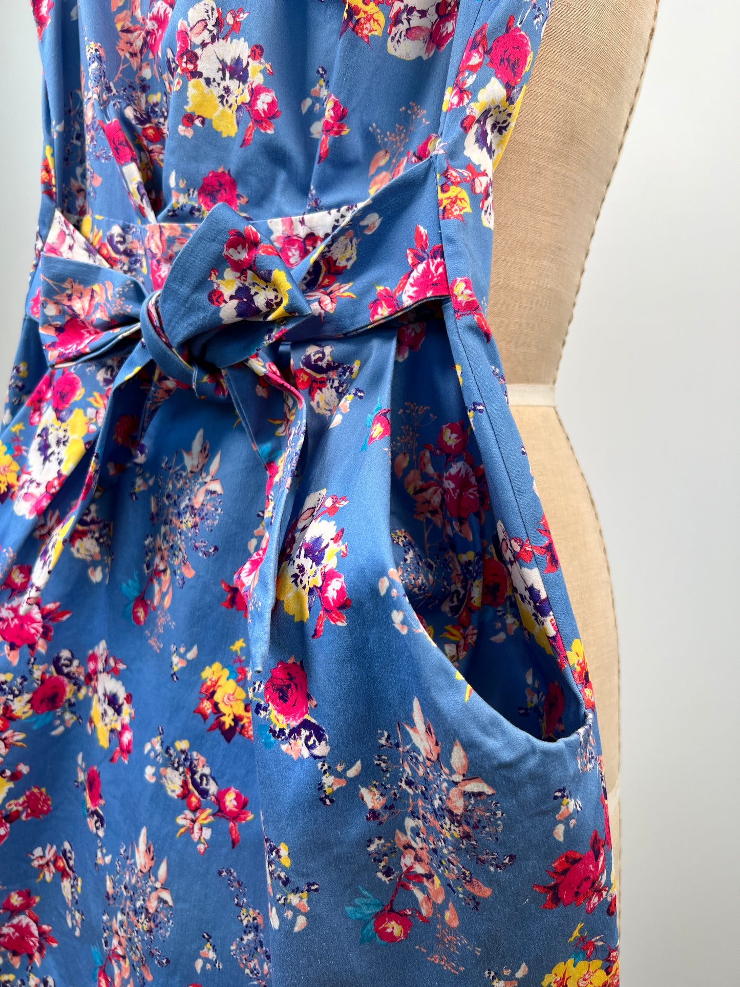 Robe princesse à pinces bleu lavande à imprimé floral (XXS)