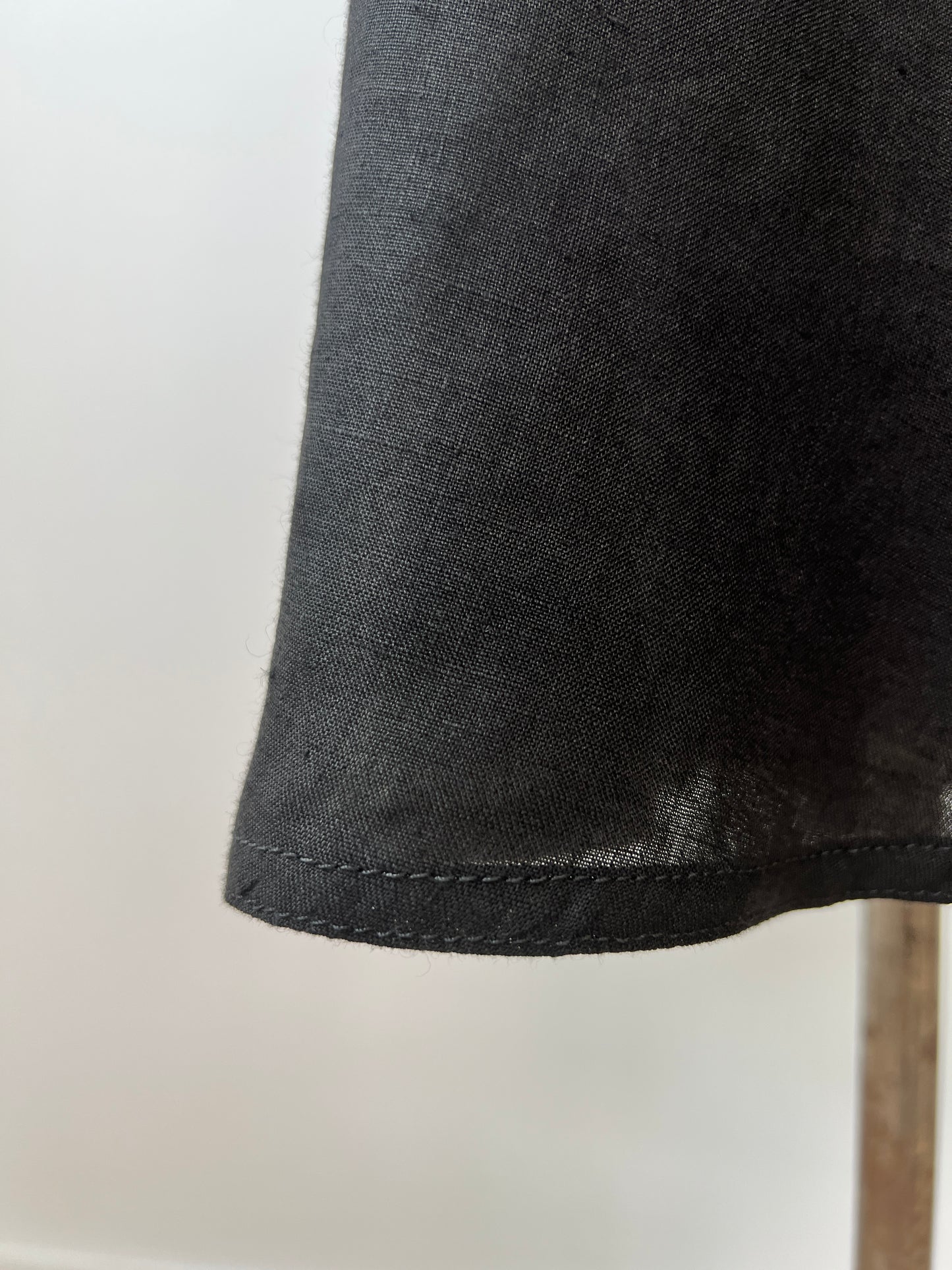 Jupe maxi en lin noir à taille élastique lavable (S à XL)