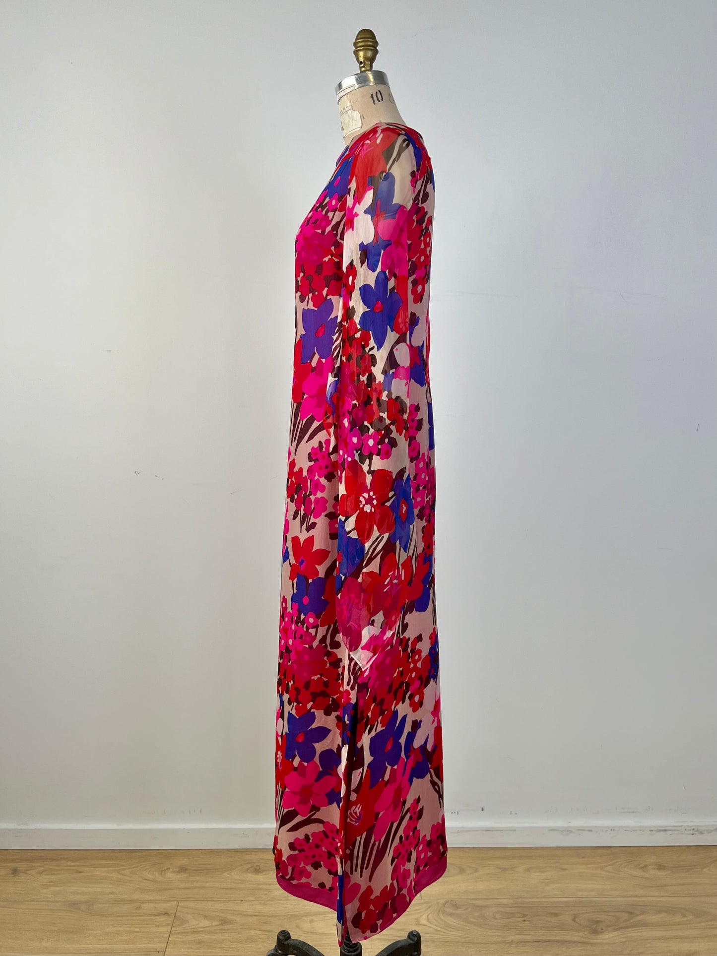 Robe vintage en soie florale à manches foulard (6)