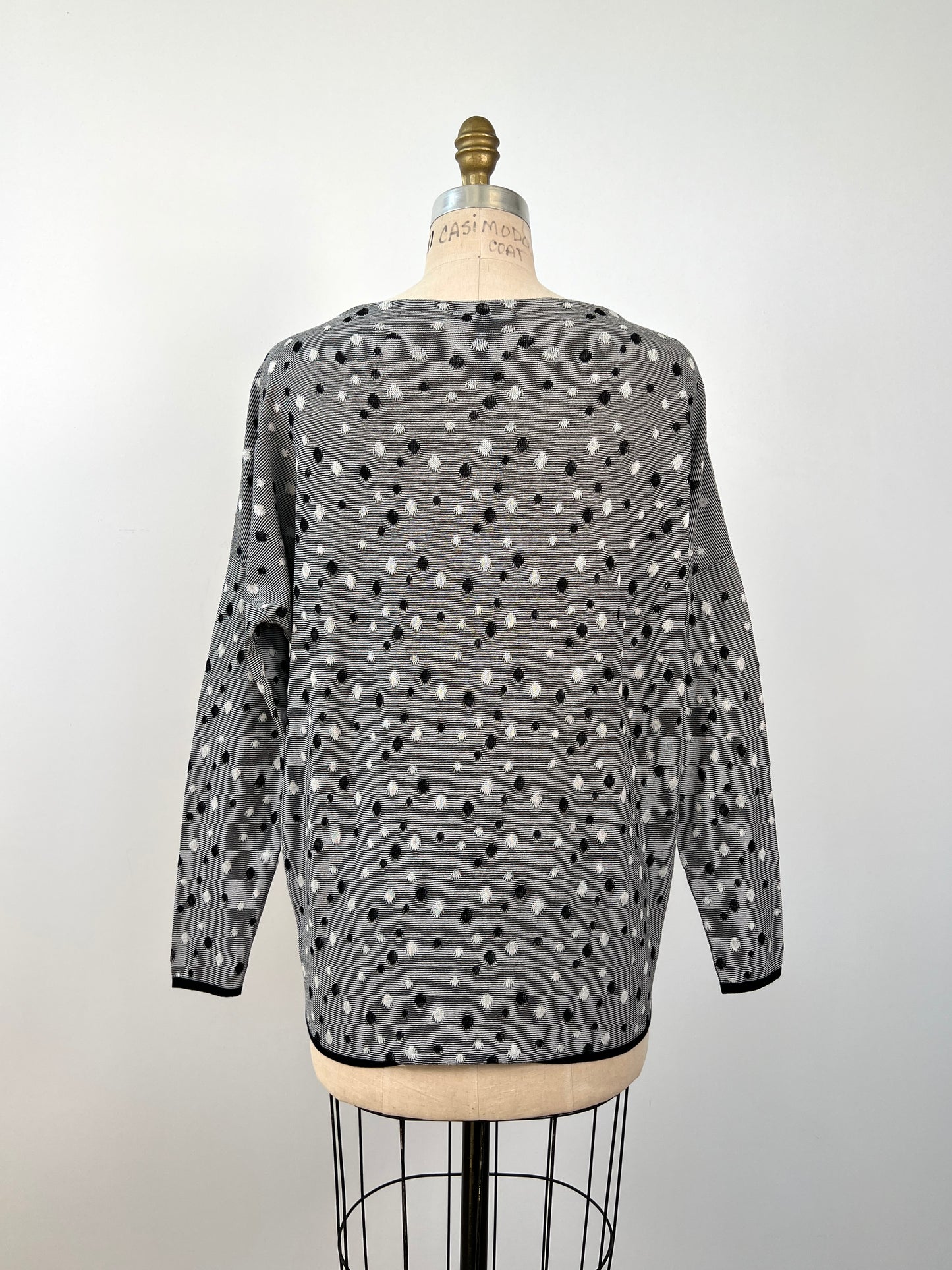 Chandail en tricot à pois et rayures noir et blanc (TU)