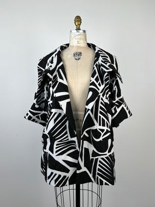 Black and white oversized jacket with washable lapel collar (S)