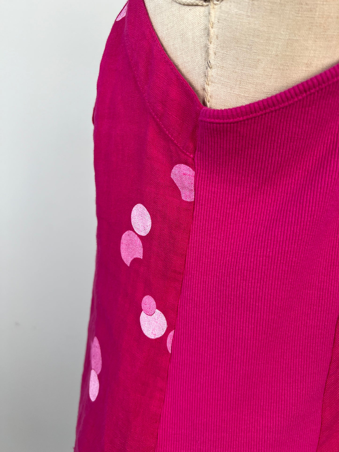 Camisole en lin et coton rose à pois blancs (M)