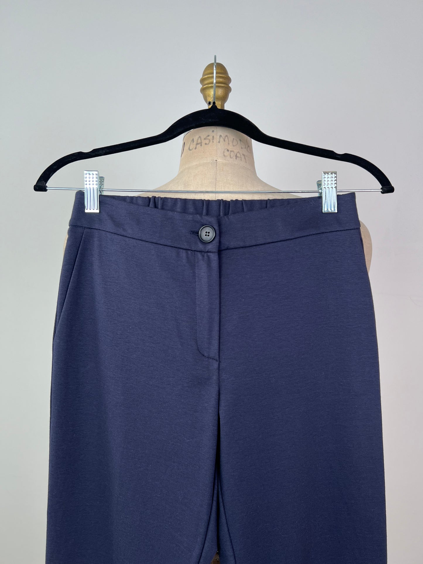 Pantalon écourté en tricot marine doux (XS)