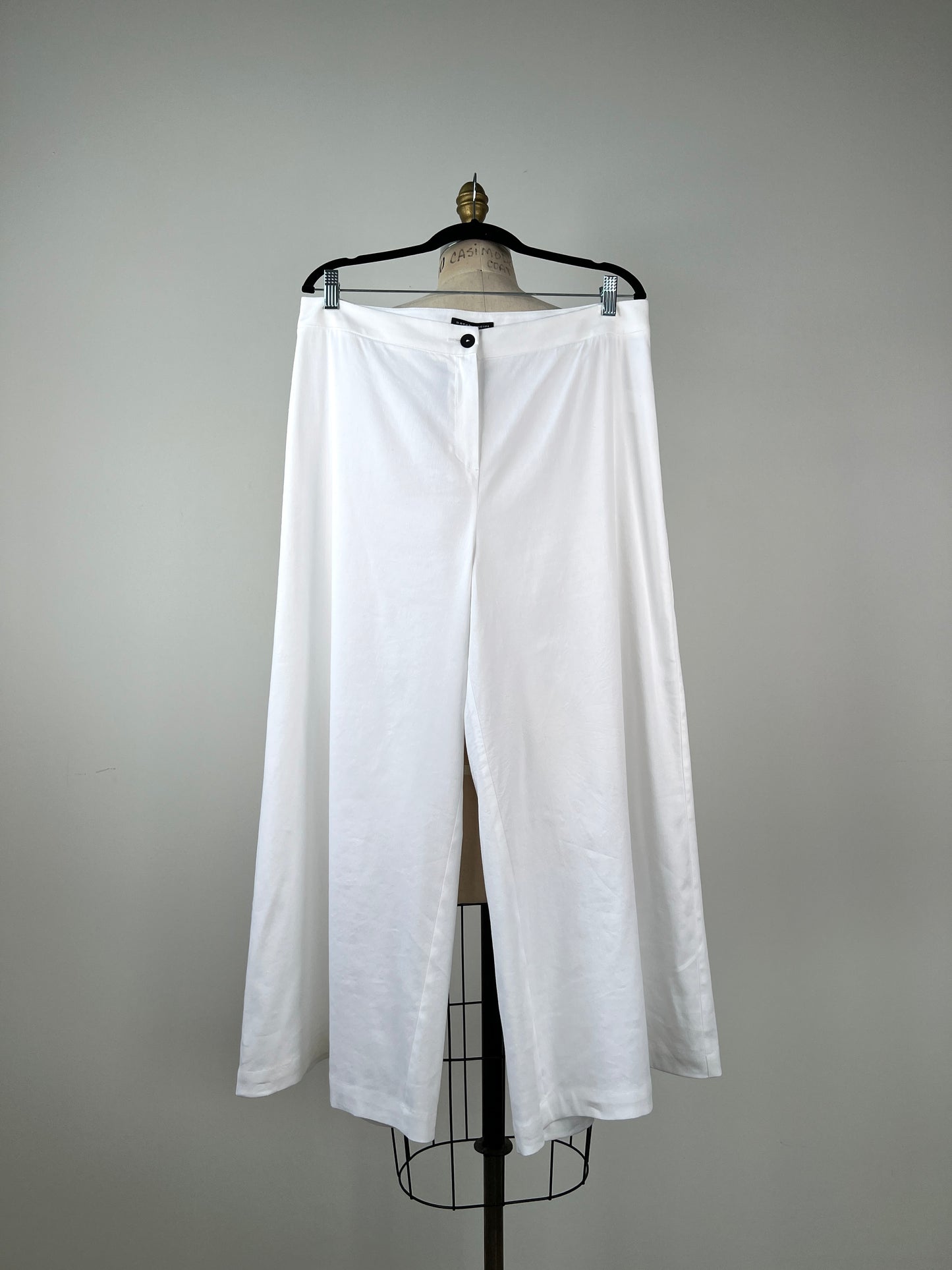 Pantalon blanc en tissage extensible lavable (L)