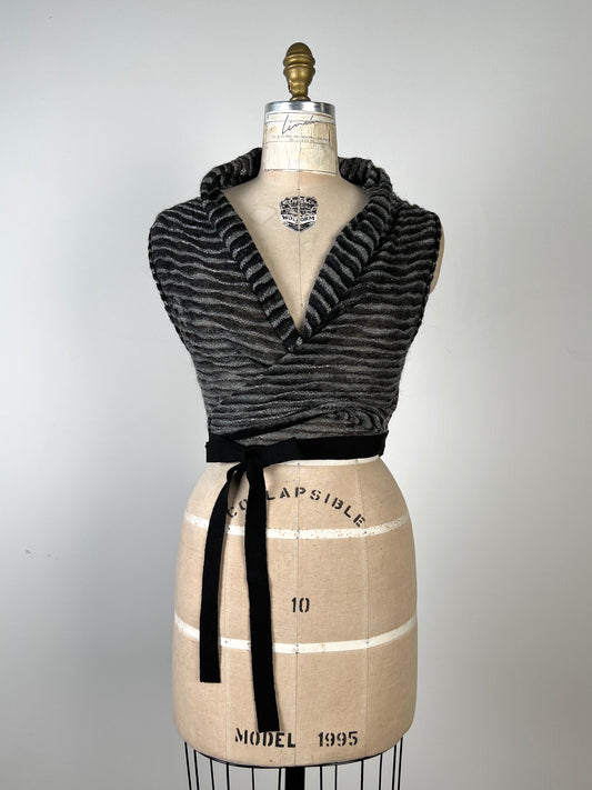 Top cache-coeur en tricot à rayures noir et argent (XS/L)