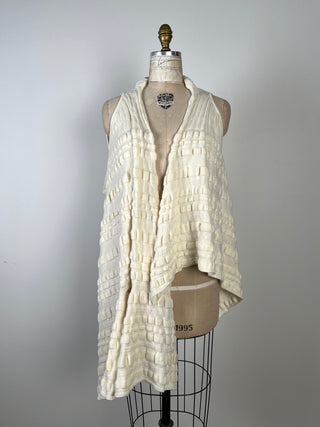 Cream Embossed Knit Shawl Jacket (XS/M)