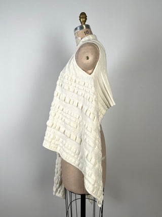 Cream Embossed Knit Shawl Jacket (XS/M)