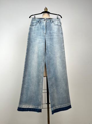 Pantalon en denim délavé à jambes évasées (4)