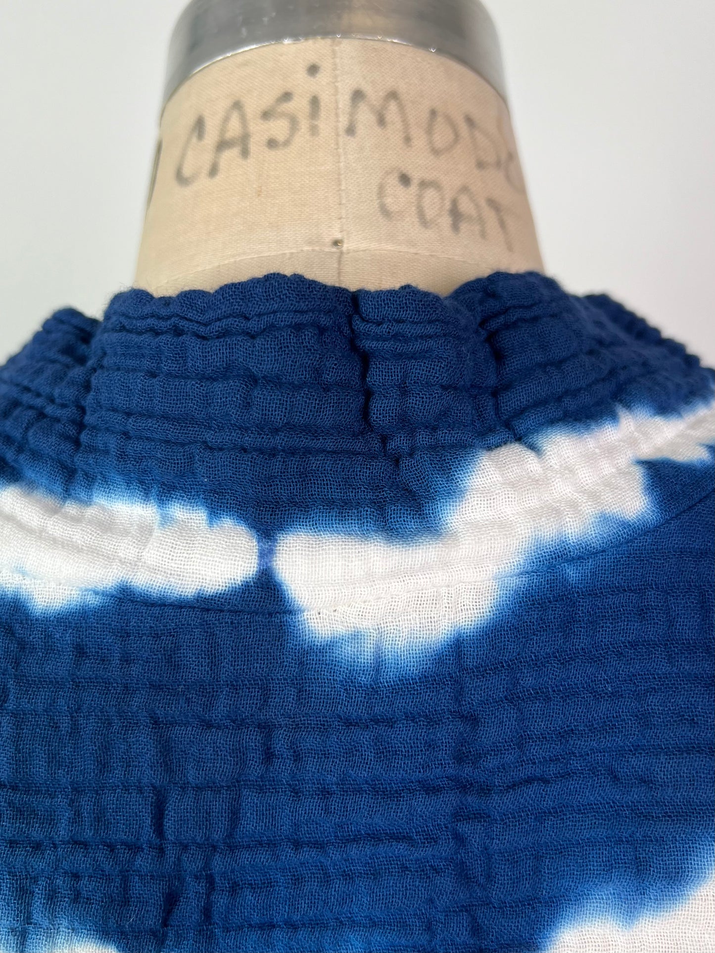 Tunique marine tie dye à texture gaufrée (S+)