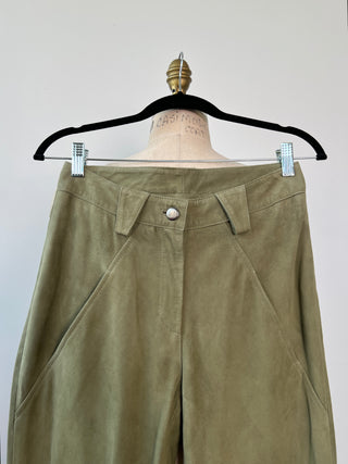 Pantalon vert mousse en cuir suédé (S)