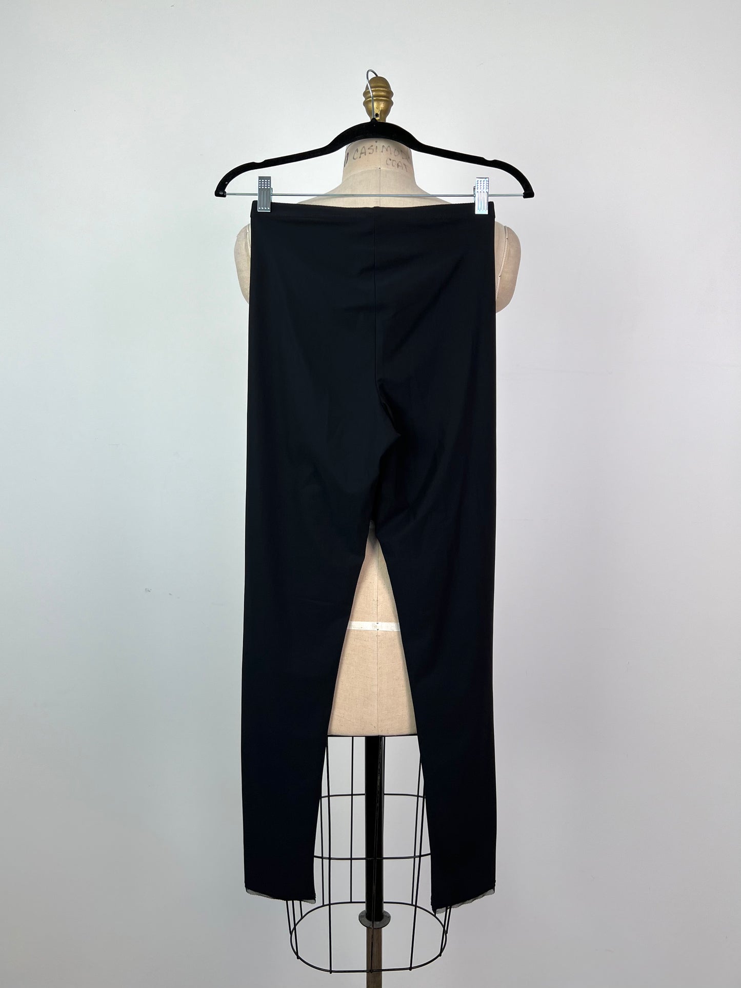 Pantalon legging en microfibre à ourlets de tulle (2)