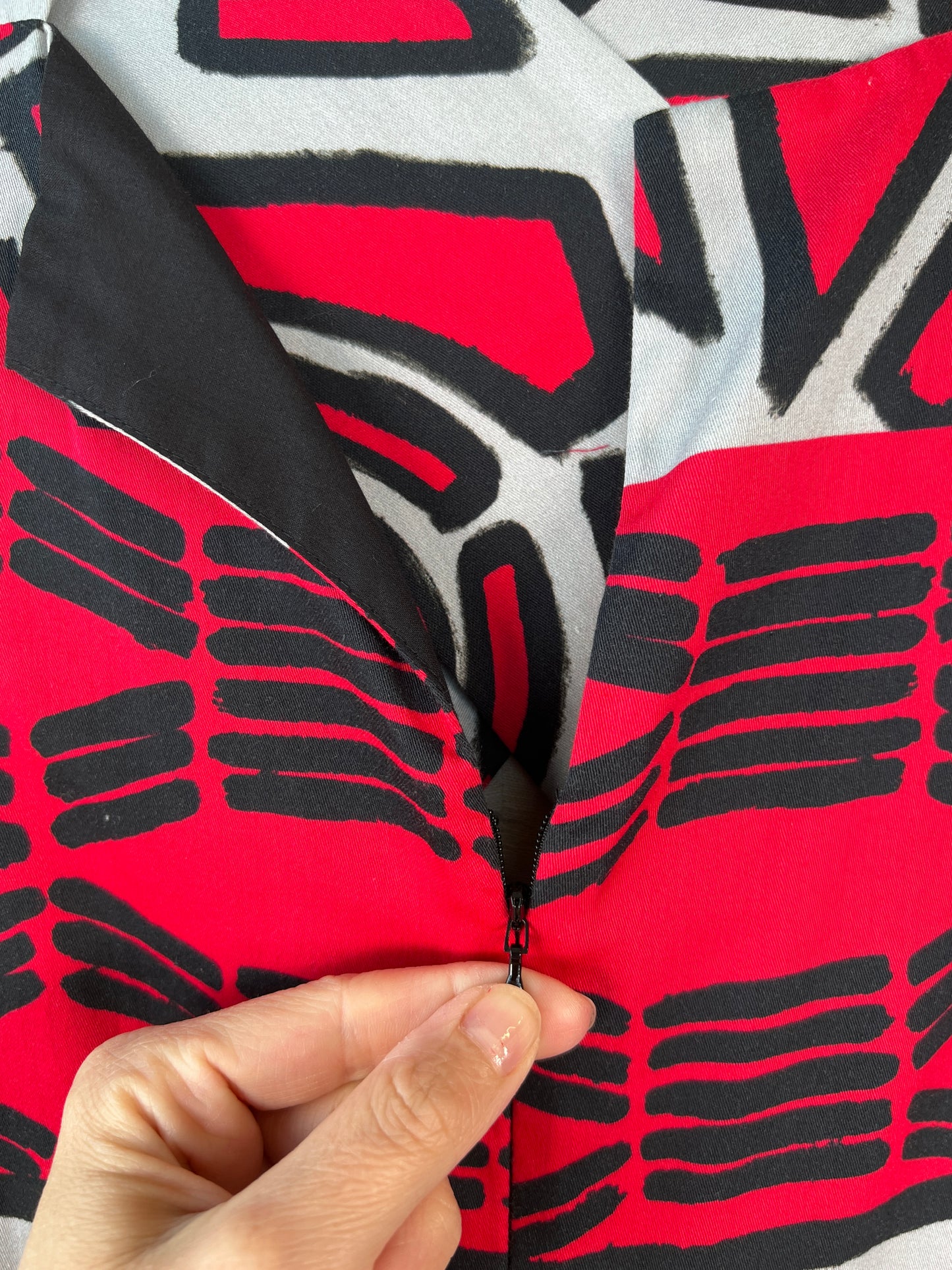 Jumpsuit en coton à imprimé gris et rouge (XS à L)