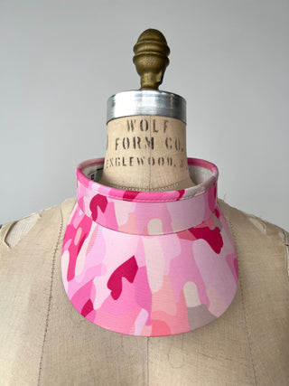 Adjustable visor printed with pink camouflage (TU)