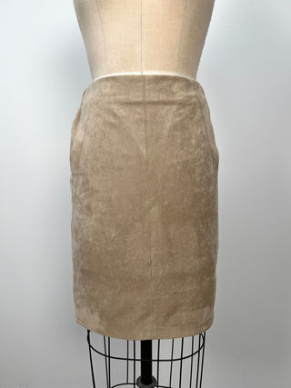 Washable sand faux suede straight skirt with pockets (4 and 6)