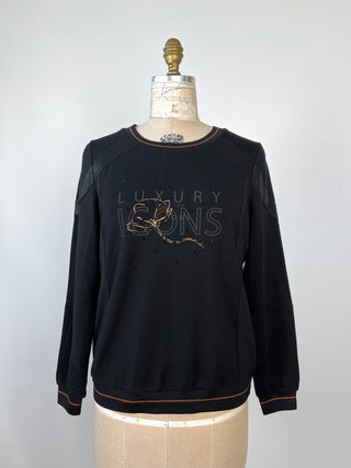 Extremely soft black sweater with copper details (6)