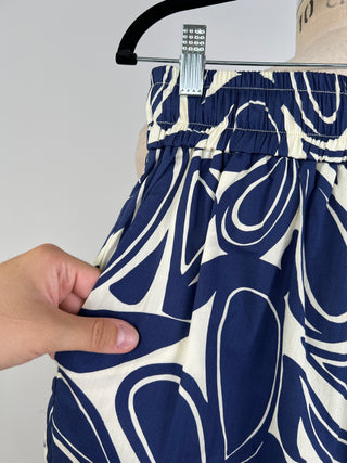 Navy and cream printed cotton shorts (6+8)