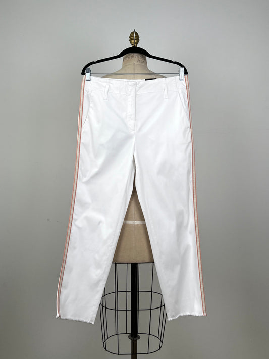 Pantalon blanc  à galons (8)