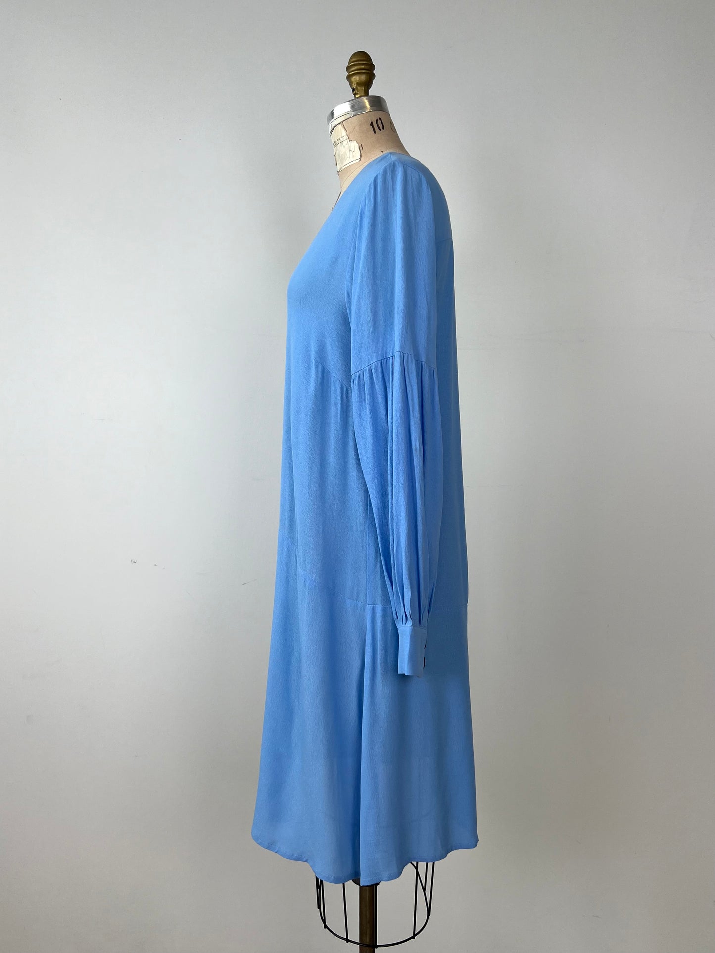 Robe à manches ballons bleu lavande (6)