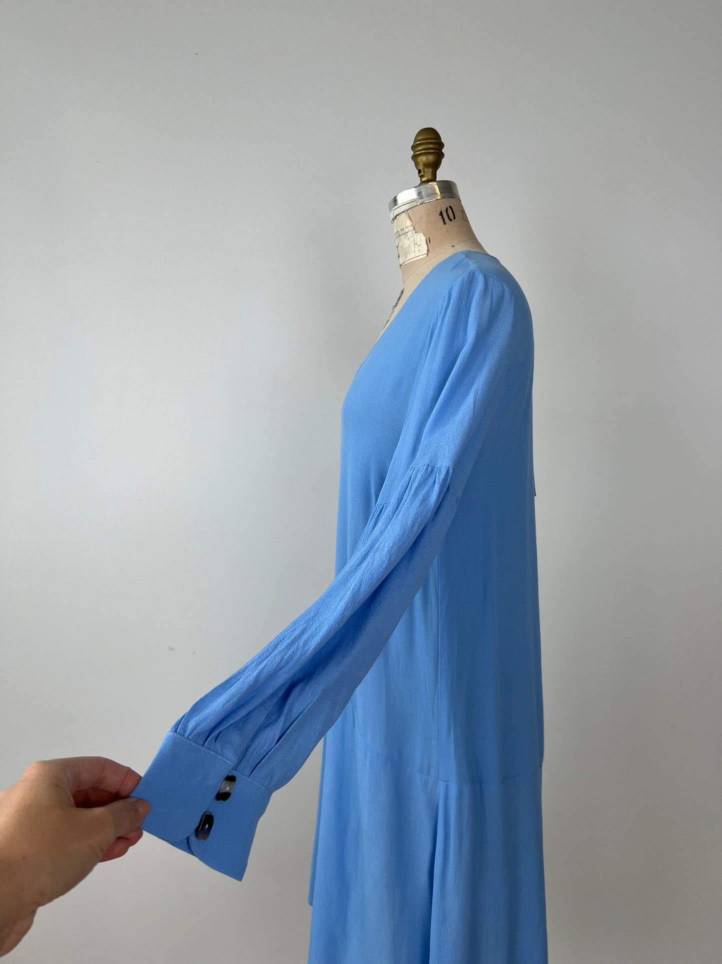 Robe à manches ballons bleu lavande (6)