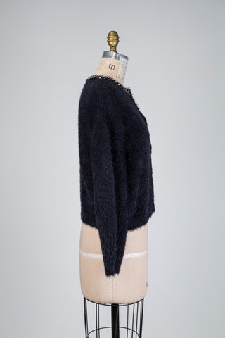 Cardigan plume d’ébène à col chaîne (8)
