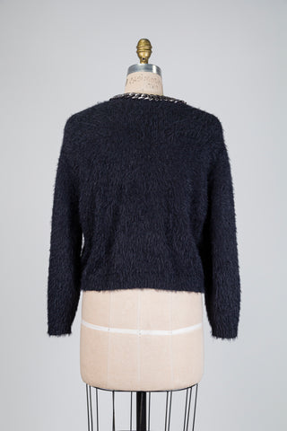 Cardigan plume d’ébène à col chaîne (8)