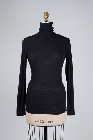 Fitted black high-neck top (8+10)