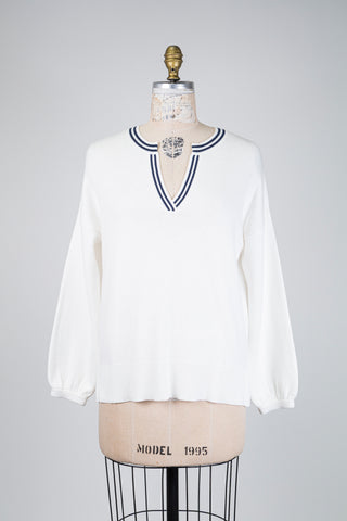 Chandail en tricot crème accent marine (S+M)