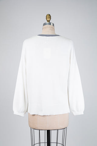 Chandail en tricot crème accent marine (S+M)