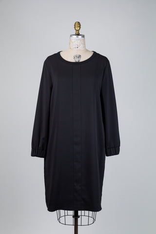 Robe chandail noire à lignes structurées (L)