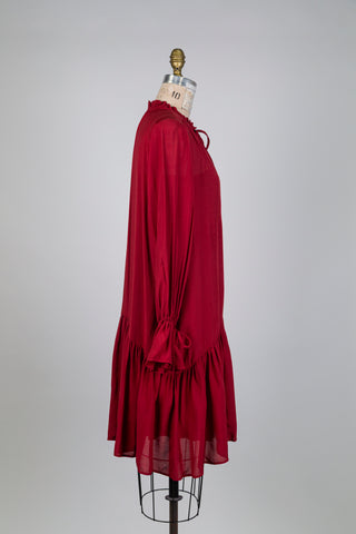 Red dress with ruffled hems (6)
