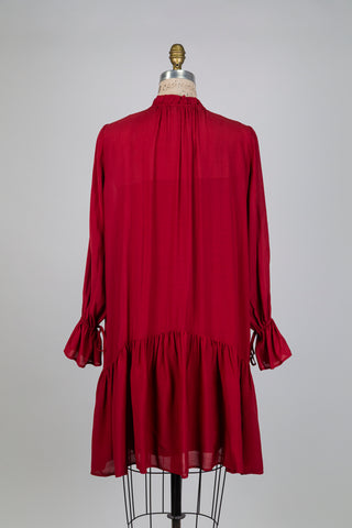 Red dress with ruffled hems (6)