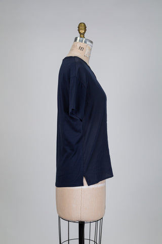 Two-material navy V-neck t-shirt (4-6-10)