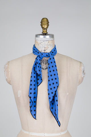 Foulard triangle bleu à pois noirs (TU)