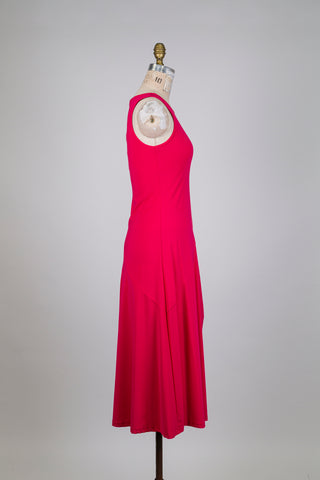 Robe sport-chic asymétrique rose framboise (XS-S-L)