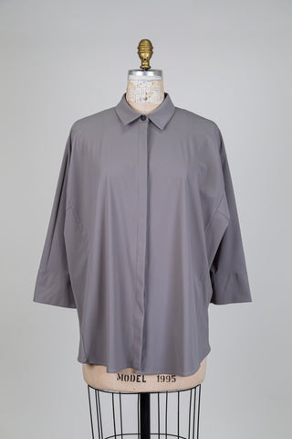 Chemisier gris à boutonnage invisible (XL)