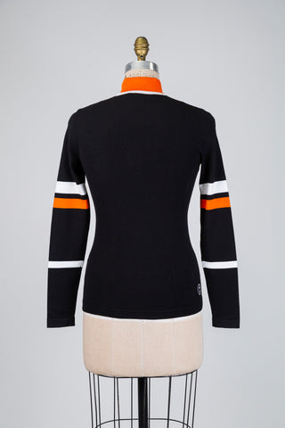 Black sweater with contrasting details (M)