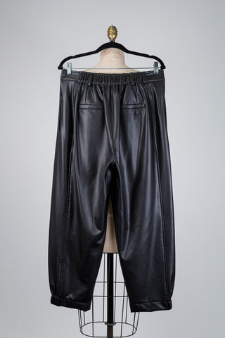 Pantalon ballon en faux cuir noir (10/12)