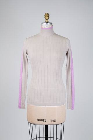 Beige sweater with shimmering lilac details (4)
