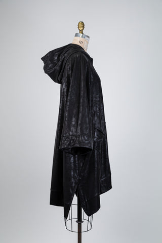 Veste cape noire effet enduit marbré (TU)