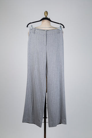 Pantalon tailleur gris à détails lumineux (6)