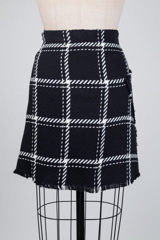 Jupe en tweed noir et blanc à franges (2)