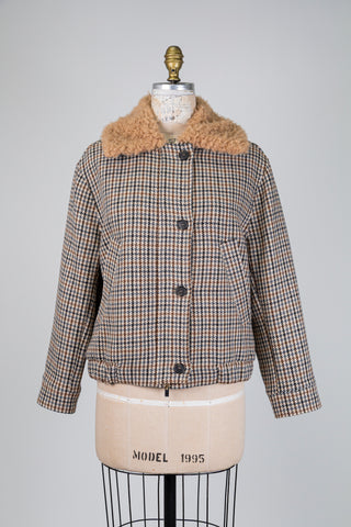 Houndstooth jacket with a bouclé collar (6)