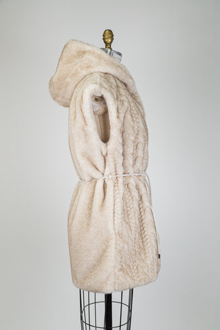 Faux fur cable-knit sleeveless jacket (2+4)